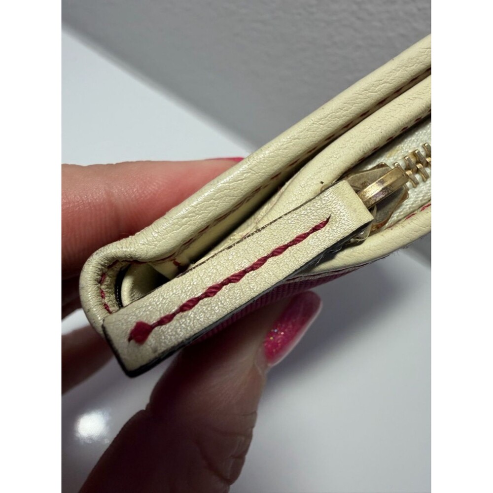 Gucci Raspberry Canvas Wallet with Cream Trim and Script Logo - Picture 7 of 16